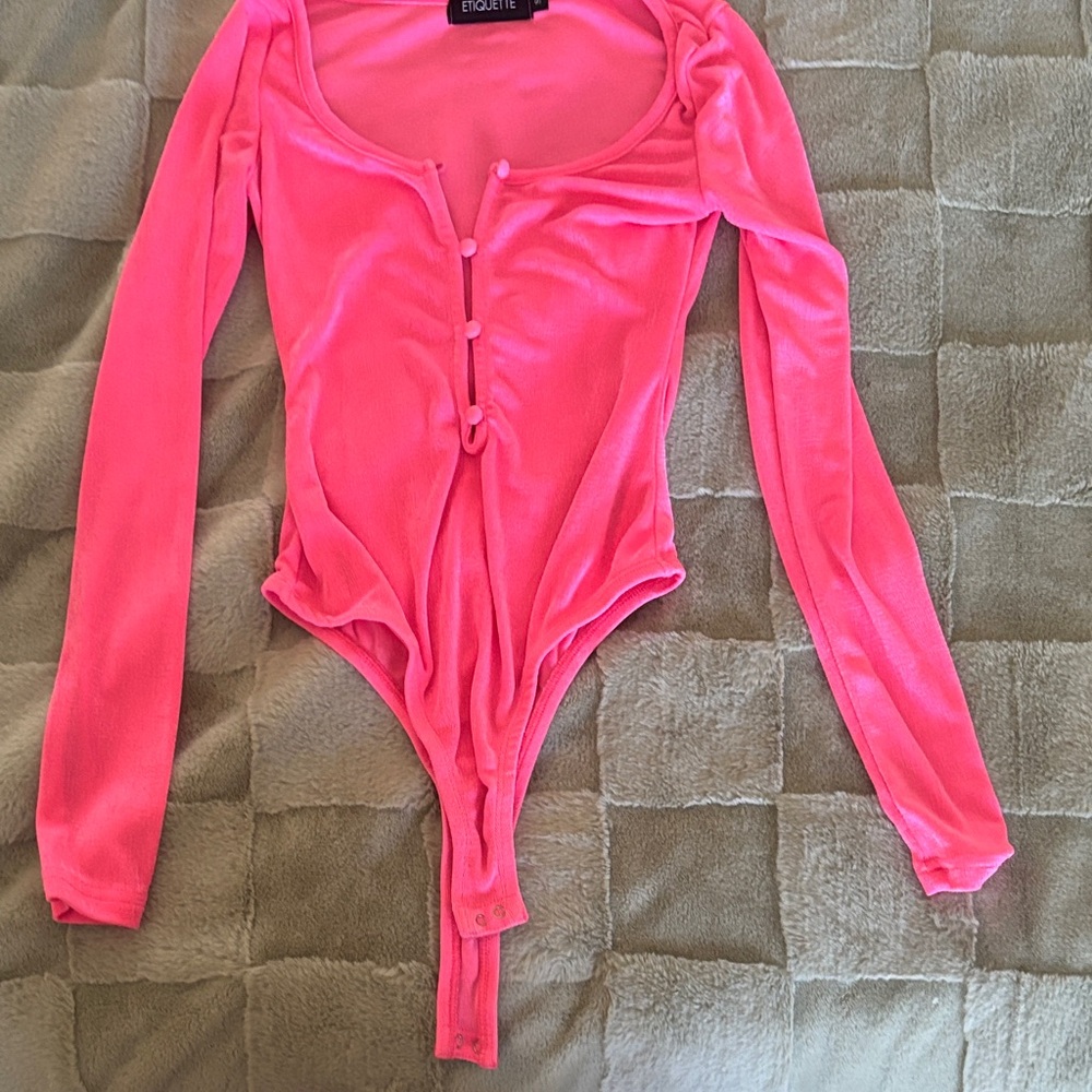 Chic Vibrant Neon Pink Bodysuit